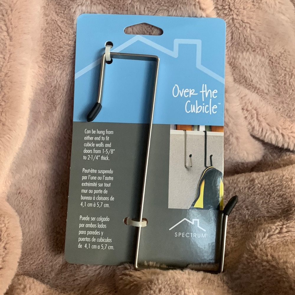 Hanger for doors and cubicles
